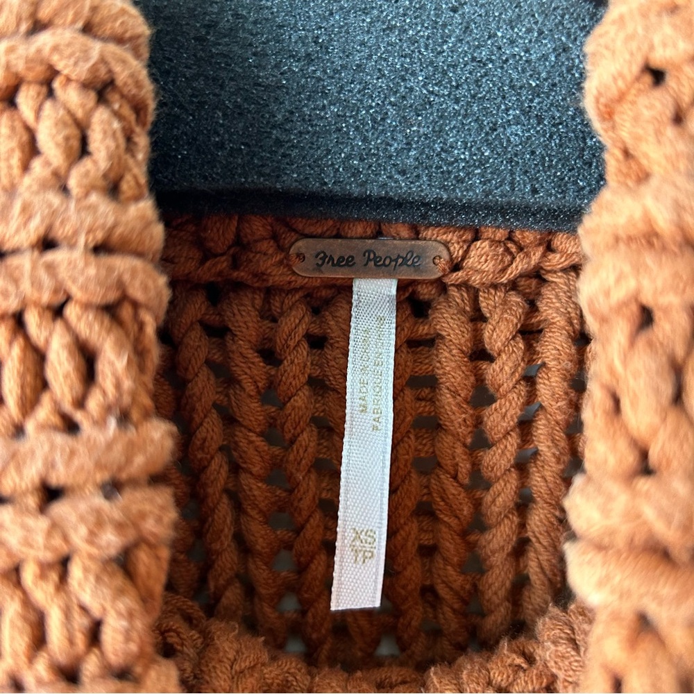 Free People My Only Sunshine Chunky Turtleneck Cropped Sweater Burnt Orange XS - Picture 8 of 13